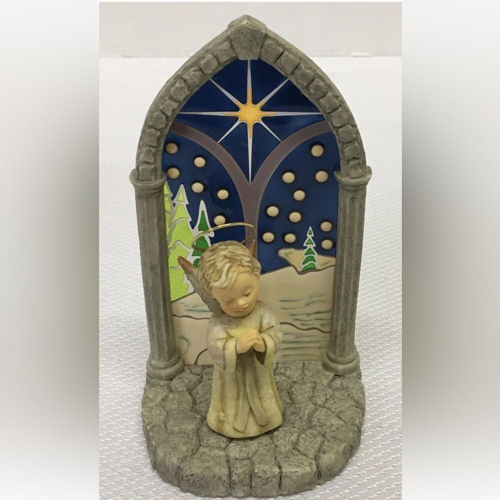 Goebel 2003 Angel Of Peace Berta Hummel Stained Glass Figurine